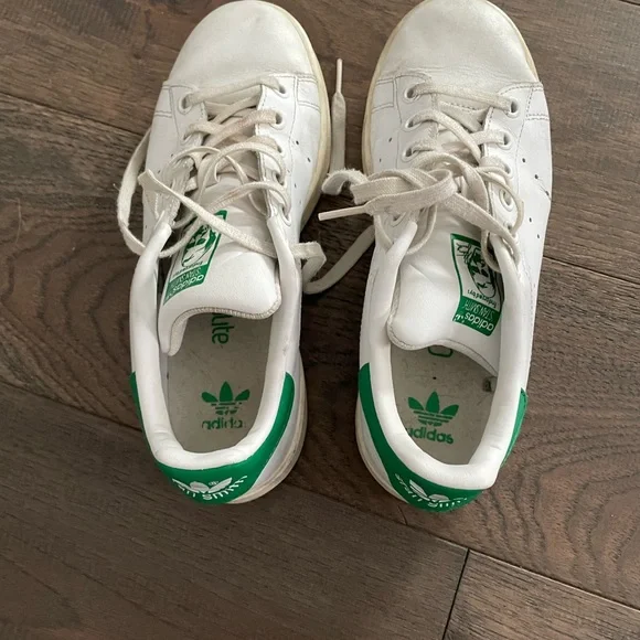 Adidas Stan Smith shoes - Picture 2 of 8